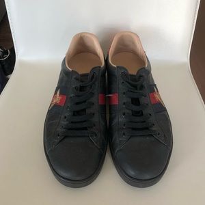Gucci Men’s Ace Embroidered sneaker